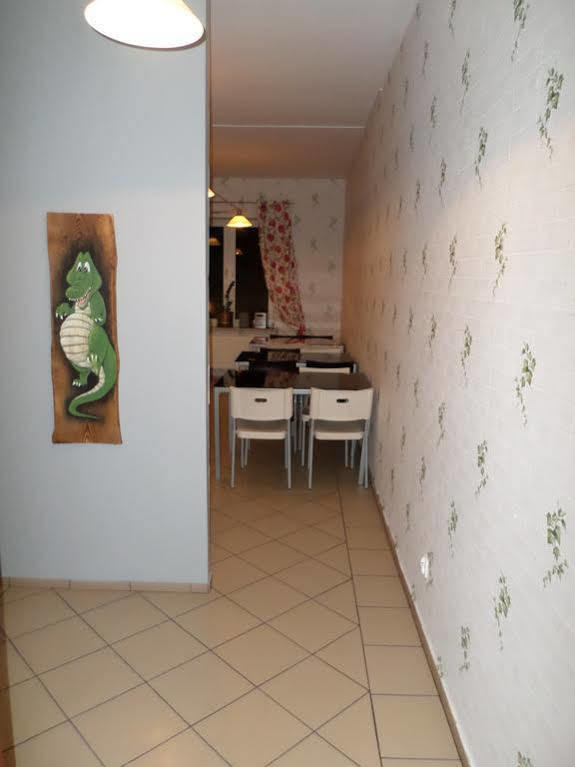 Hostel Krokodyl Warsaw Exterior photo